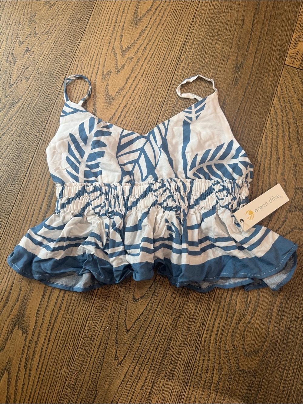 Ocean Drive White & Blue Leaf-Print Ruffle Spaghetti-Strap Top NWT Medium